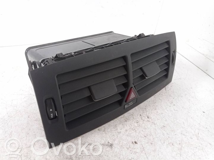 MercedesBenz A W169 Grille d'aération centrale, 15.00 € OVOKO