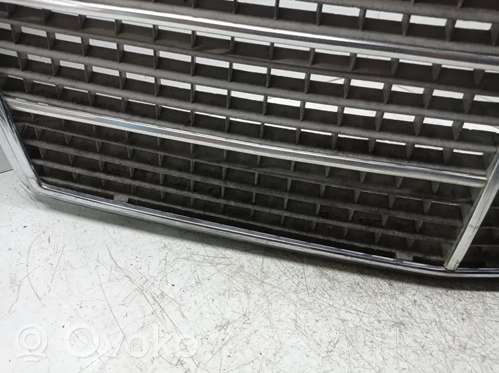 Mercedes-Benz 190 W201 Front grill 