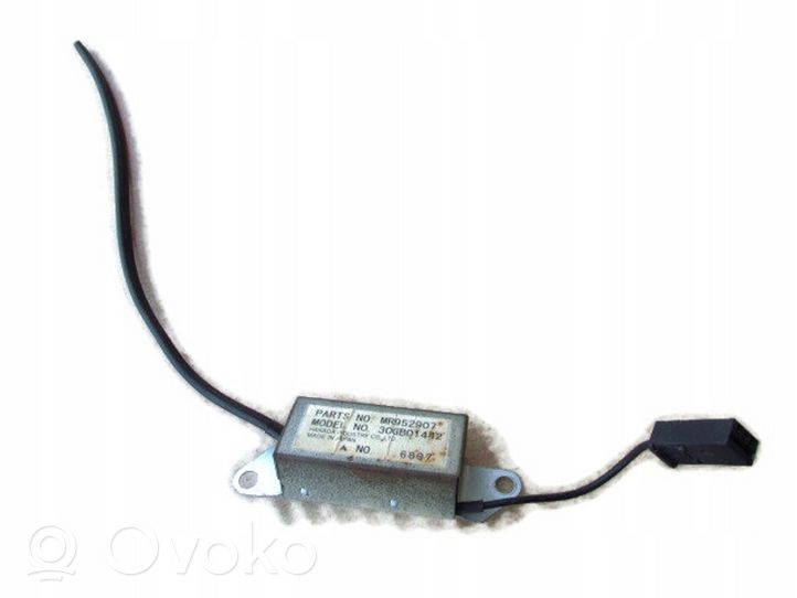 Mitsubishi Pajero Module unité de contrôle d'antenne MR952907