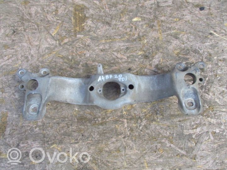 Audi A4 S4 B5 8D Support de boîte de vitesses 