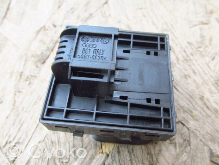 Audi A5 8T 8F Tailgate/trunk/boot open switch 