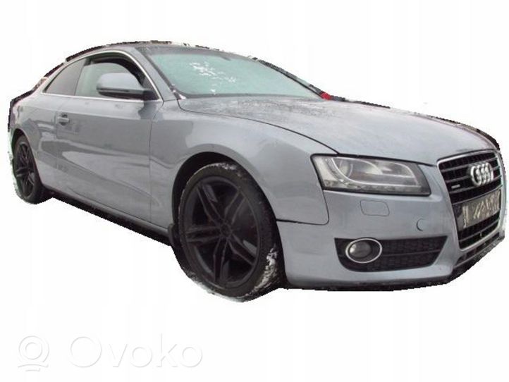 Audi A5 8T 8F Listwa drzwi tylnych 