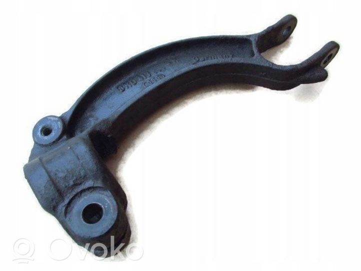 Audi A5 8T 8F Support de jambe de force supérieur avant 