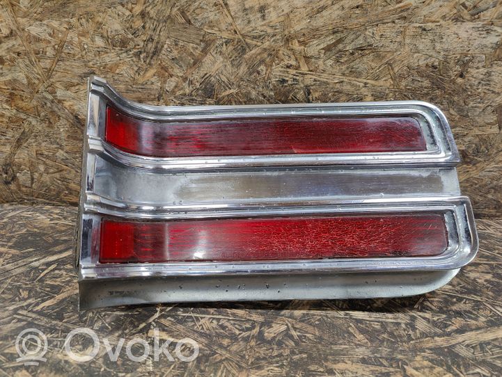 Buick LeSabre Rear/tail lights 5956240