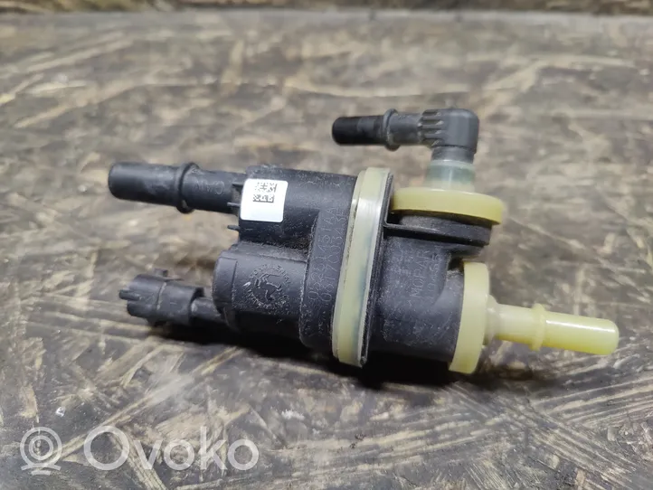 Alfa Romeo Stelvio Turbo solenoid valve 05281451AA