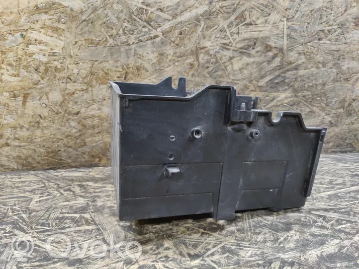 Ford Kuga I Support boîte de batterie AM5110723AD