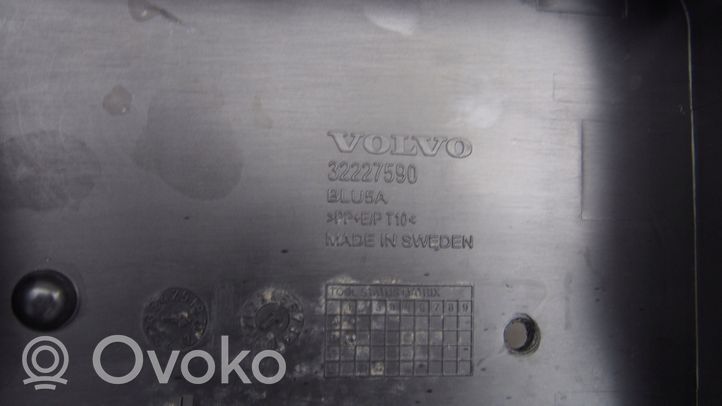 Volvo S90, V90 Rekisterikilven kehys/pidike 32227590