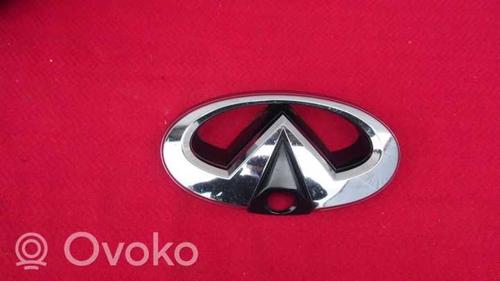 Infiniti QX56 Logo, sigle, emblème de porte arrière 620781BA1A