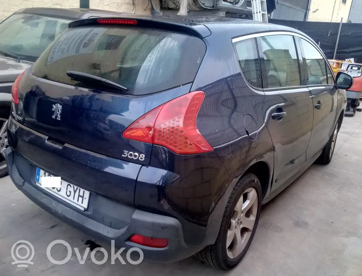 Peugeot 3008 I Takaluukun lukon salvan moottori 