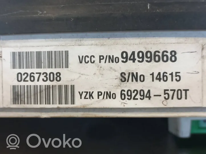 Volvo S60 Spidometras (prietaisų skydelis) 9499668