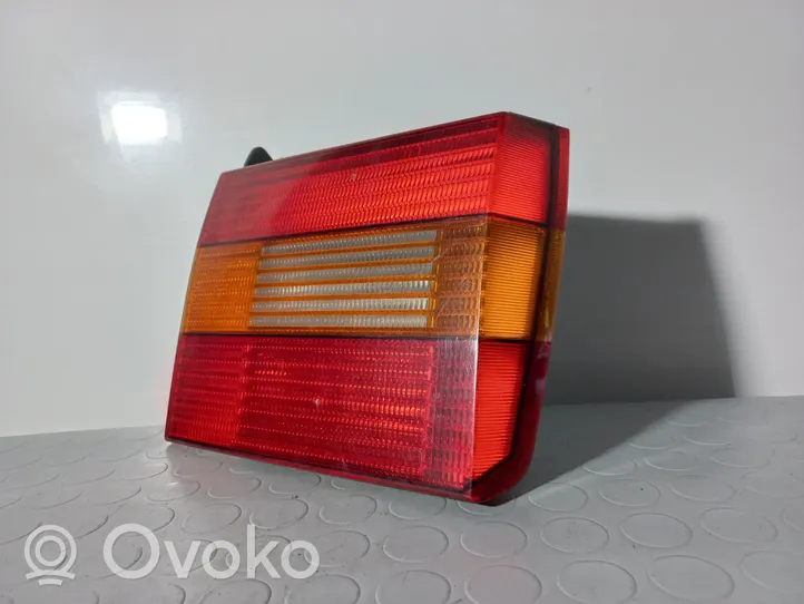 Volkswagen PASSAT B4 Lampa tylna 3A5945107