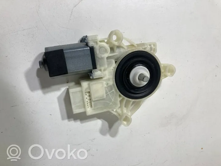 BMW 3 G20 G21 Moteur de lève-vitre de porte arrière 8495867