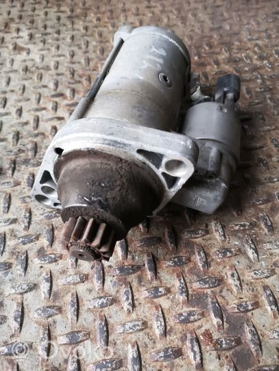 Volkswagen Golf VII Starter motor 02Z911024L