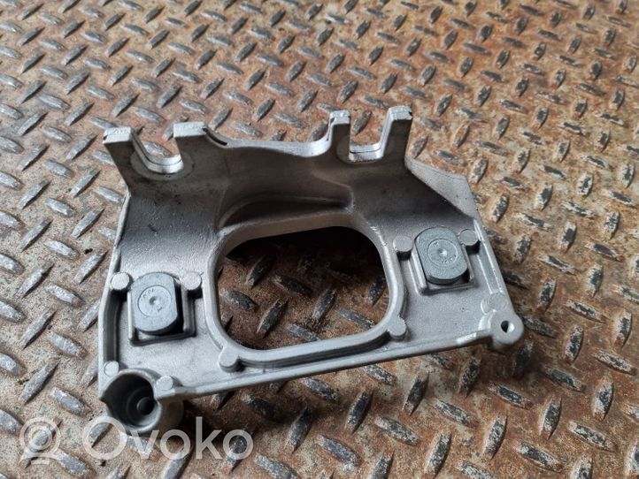 Dacia Duster Supporto di montaggio scatola del cambio 112228880R