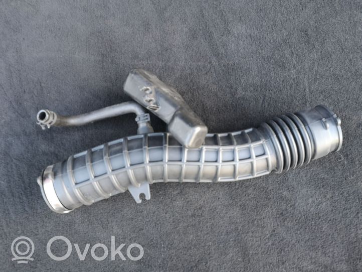 Dacia Duster Air intake hose/pipe H8201529827