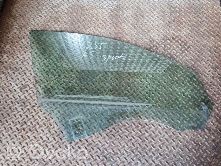 Audi A5 8T 8F Front door window glass four-door 