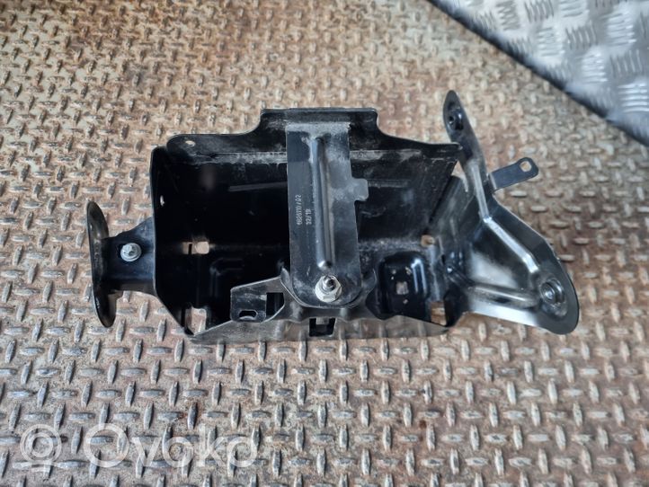 BMW 3 G20 G21 Autres pièces compartiment moteur 6832936