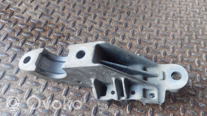 BMW 5 G30 G31 Mocowanie stabilizatora osi przedniej 6884012