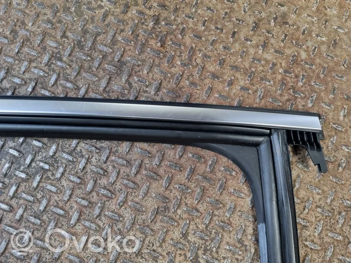 Audi Q5 SQ5 Rear door glass trim molding 80A839432C