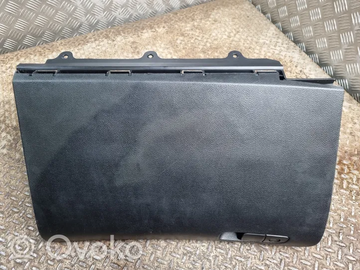 Dodge Challenger Glove box set 68265143AA