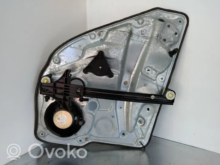 Volkswagen Bora Silniczek podnoszenia szyby drzwi tylnych 1J5839730G