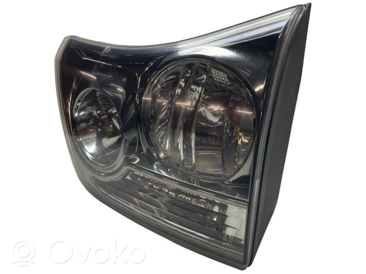 Lexus RX 300 Lampy tylnej klapy bagażnika 8158148050