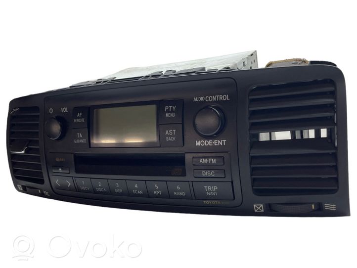 Toyota Corolla E120 E130 Unité principale radio / CD / DVD / GPS 8612002260