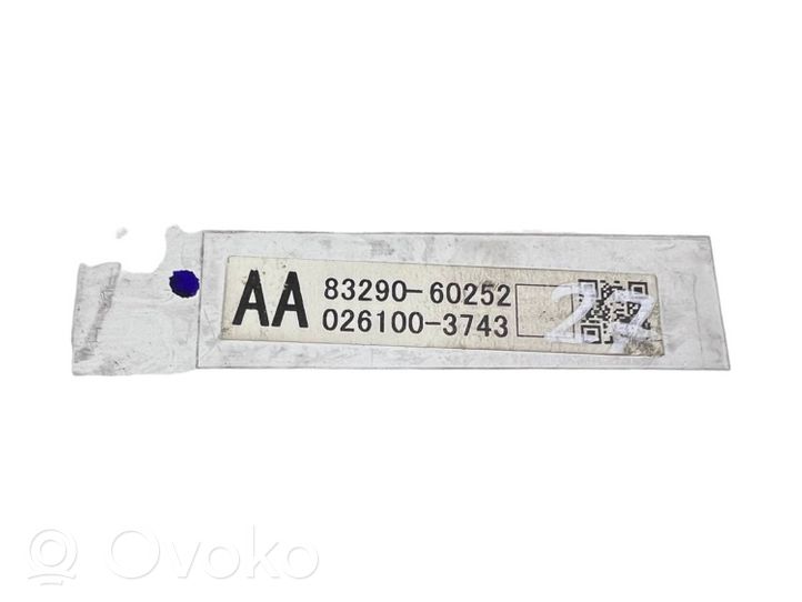 Toyota Land Cruiser (J120) Orologio 8329060252