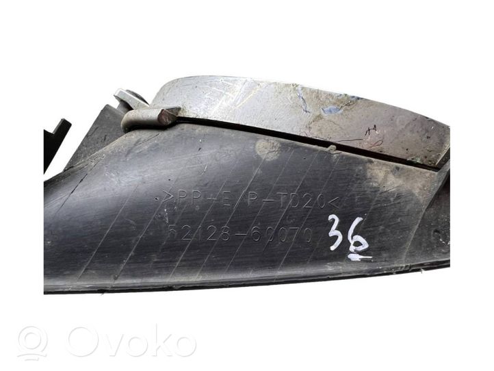 Toyota Land Cruiser (J150) Priešrūkinio žibinto apdaila/ grotelės 5212860070