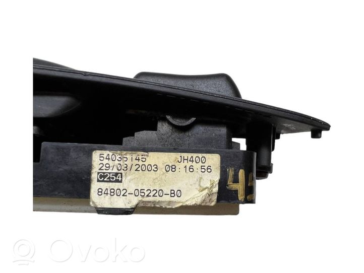 Toyota Avensis T250 Interruttore di controllo dell’alzacristalli elettrico 8480205220