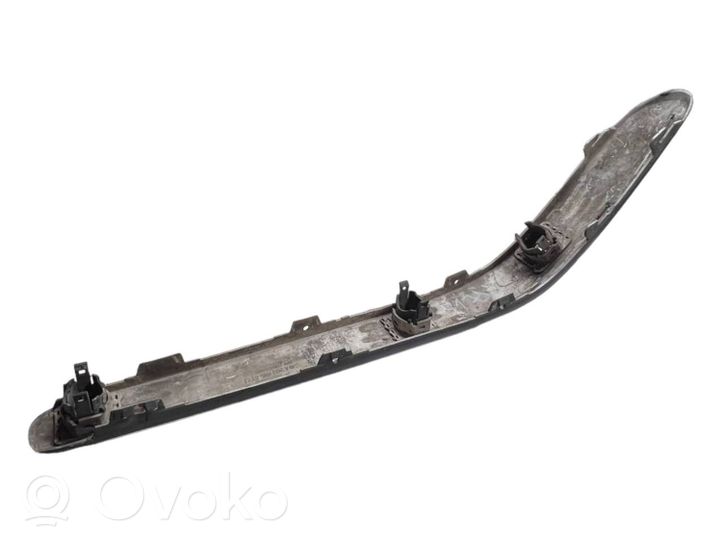 Mercedes-Benz C W203 Modanatura separatore del paraurti anteriore A2038856121