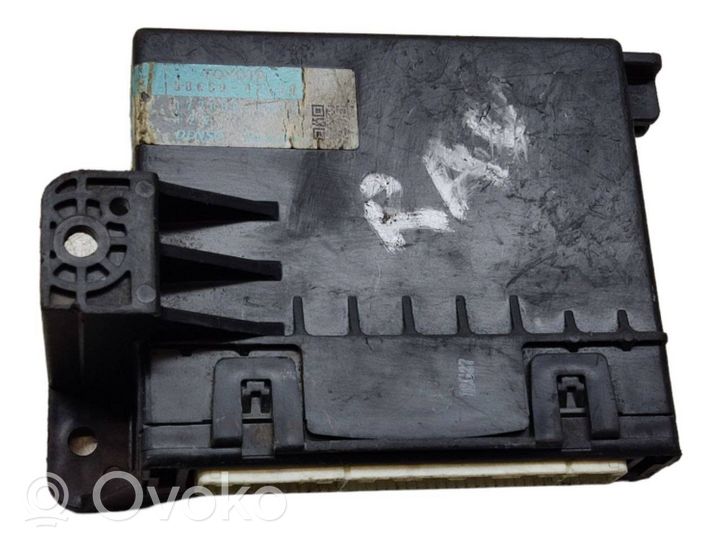 Toyota RAV 4 (XA30) Module confort 8865042230