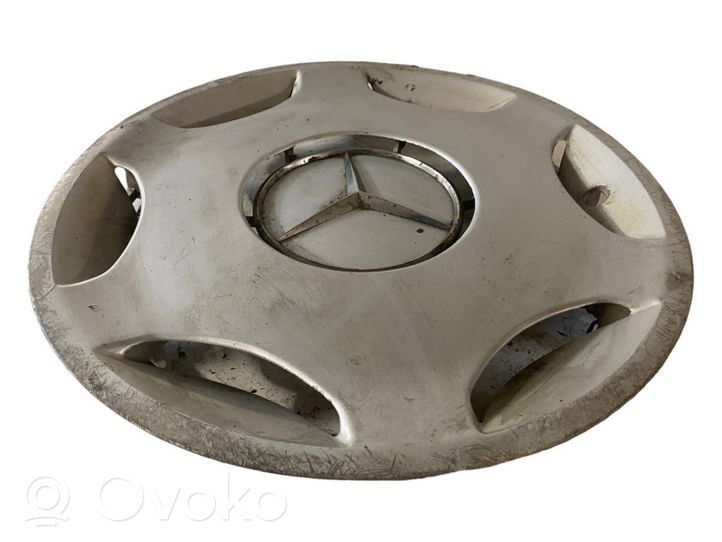 Mercedes-Benz C W202 Mozzo/copricerchi/borchia della ruota R15 2024010024