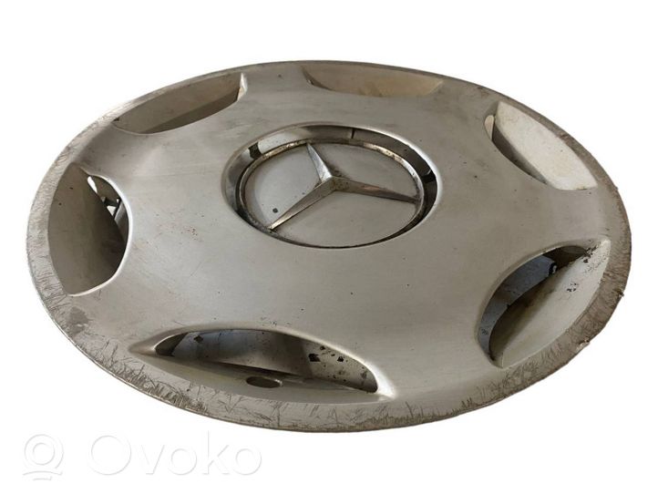 Mercedes-Benz C W202 Mozzo/copricerchi/borchia della ruota R15 2024010024