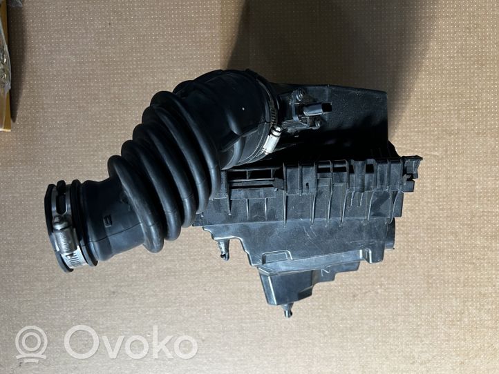 Ford Mondeo MK V Caja del filtro de aire JG919661AA
