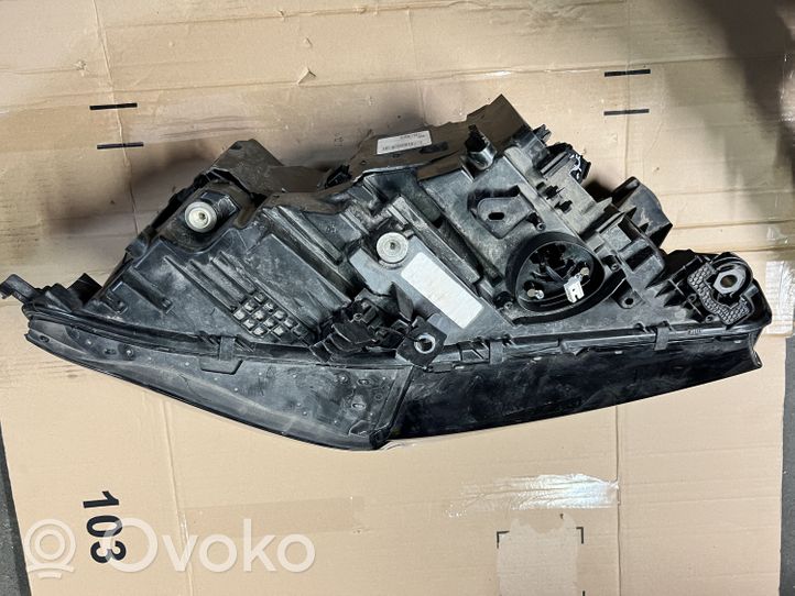 BMW X5 G05 Priekinis žibintas 948178403