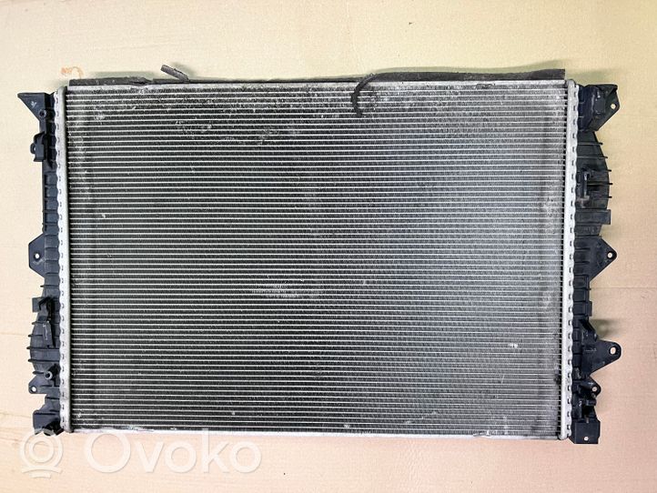 Jaguar E-Pace Radiateur de refroidissement GJ328005BB