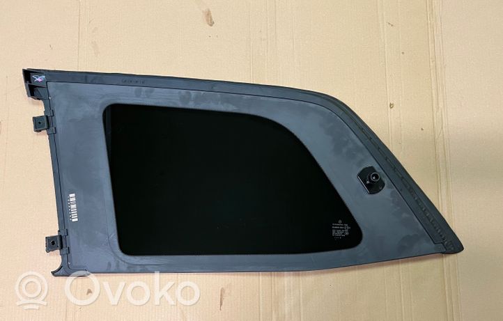 Mercedes-Benz GL X166 Szyba karoseryjna tylna 16604490