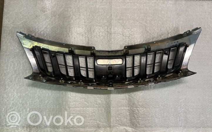 Mitsubishi L200 Grille de calandre avant 7450B114