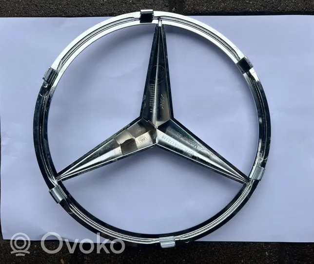 Mercedes-Benz GLS X166 Valmistajan merkki/logo/tunnus A0008172116