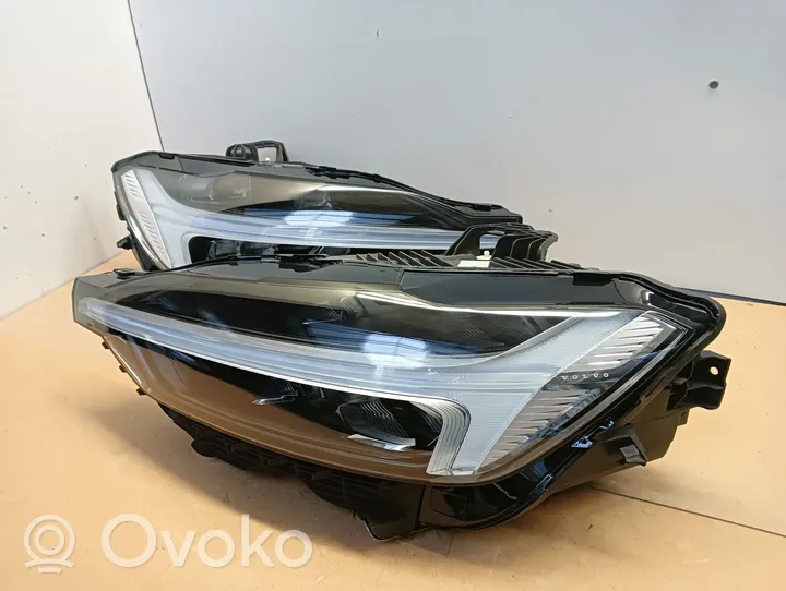 Volvo XC60 Lot de 2 lampes frontales / phare 