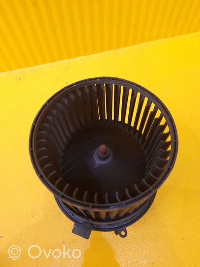 Nissan Leaf I (ZE0) Ventola riscaldamento/ventilatore abitacolo MT11033020G