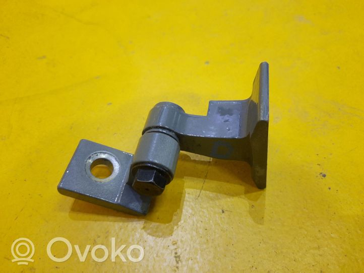 Mini Clubman F54 Front door lower hinge 