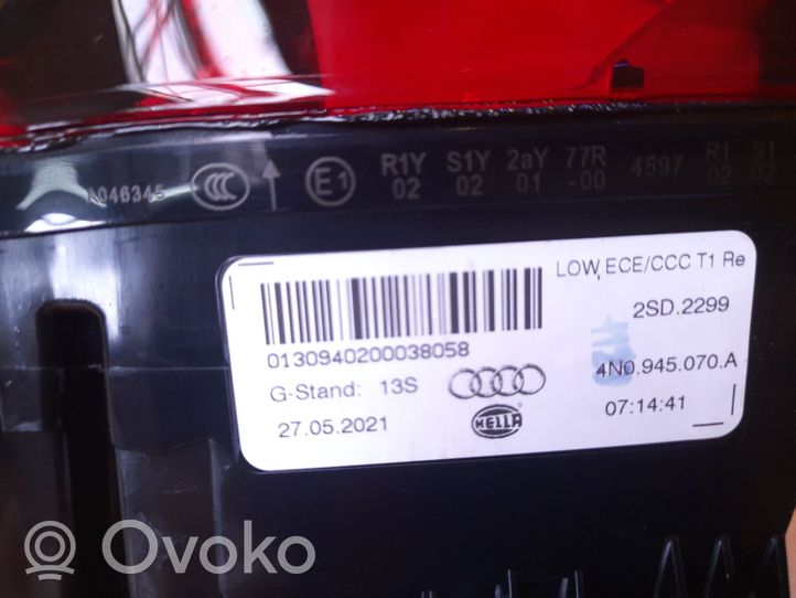 Audi A8 S8 D5 Lampa tylna 06L959231