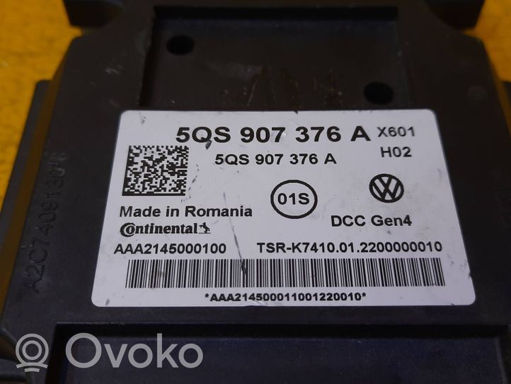 Volkswagen Golf VII Sterownik / Moduł zawieszenia pneumatycznego 5QS907376A