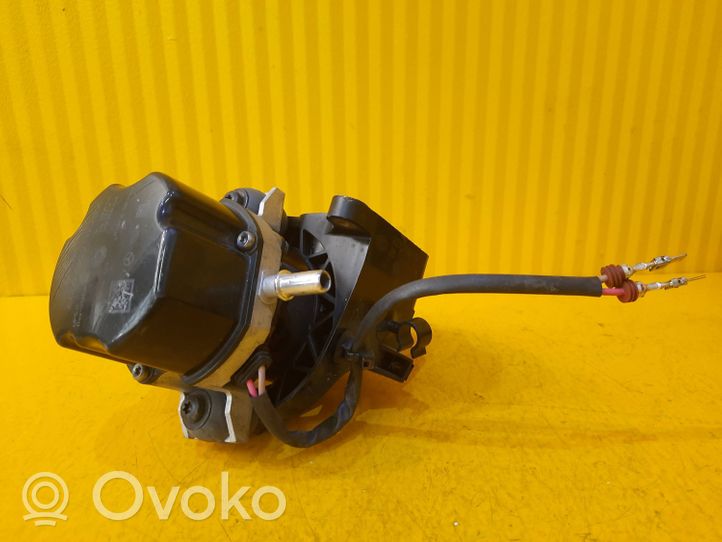 Mercedes-Benz Vito Viano W447 Vacuum pump A0004302300