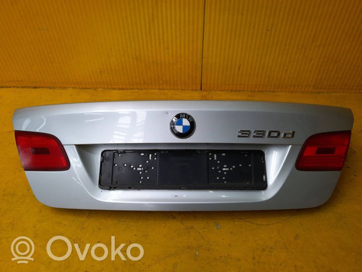 BMW 3 E92 E93 Takaluukun/tavaratilan kansi 