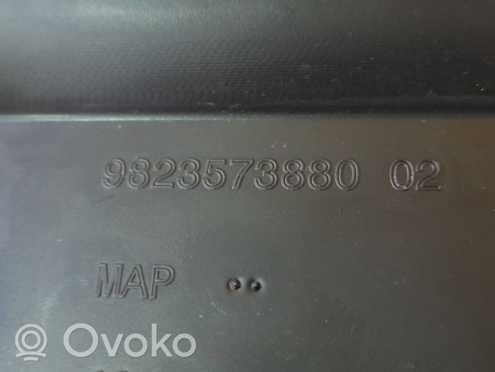 Opel Mokka B Keskiosan alustan suoja välipohja 9823573880