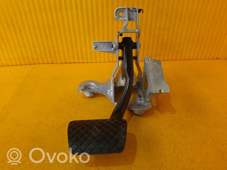 Volkswagen Touareg III Brake pedal bracket assembly 4M1723117E