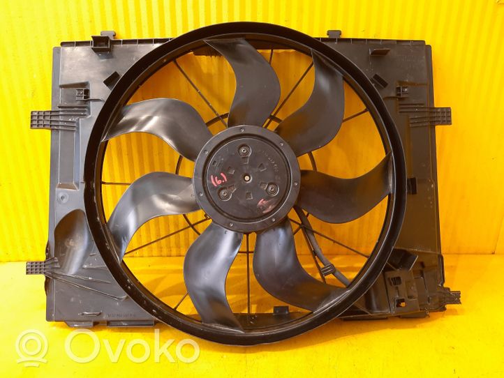 Mercedes-Benz C W205 Ventilateur de refroidissement de radiateur électrique A0999062100